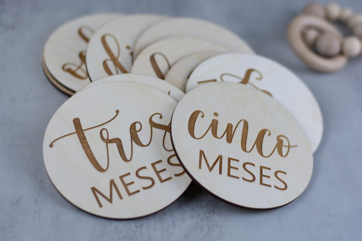 Baby Milestone Cards for Baby Photos, Monthly Milestone Markers in Spanish, Baby Milestone Discs, Baby Shower Gift