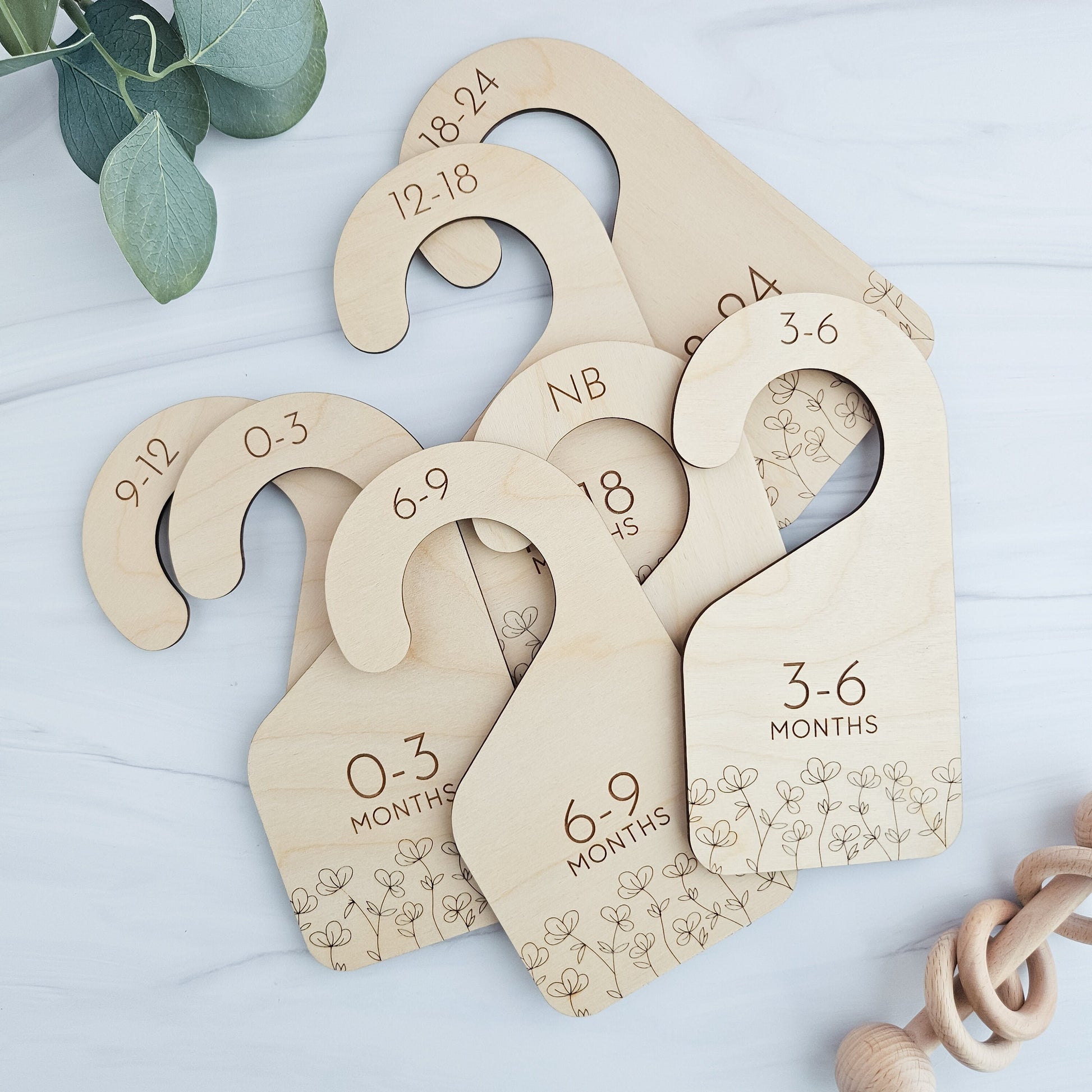 Nursery Closet Dividers, Baby Clothes Dividers, Nursery Organizing, Wooden Baby Gifts, Floral Closet Dividers, Baby Shower Gift Ideas