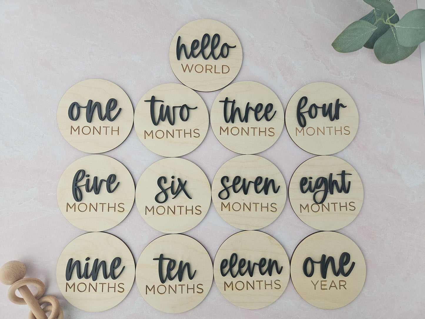 Baby Milestones Discs, Baby Monthly Markers, Monthly Milestones Cards, Newborn Photo Props, Baby Shower Gift for New Mom, Wooden Milestone