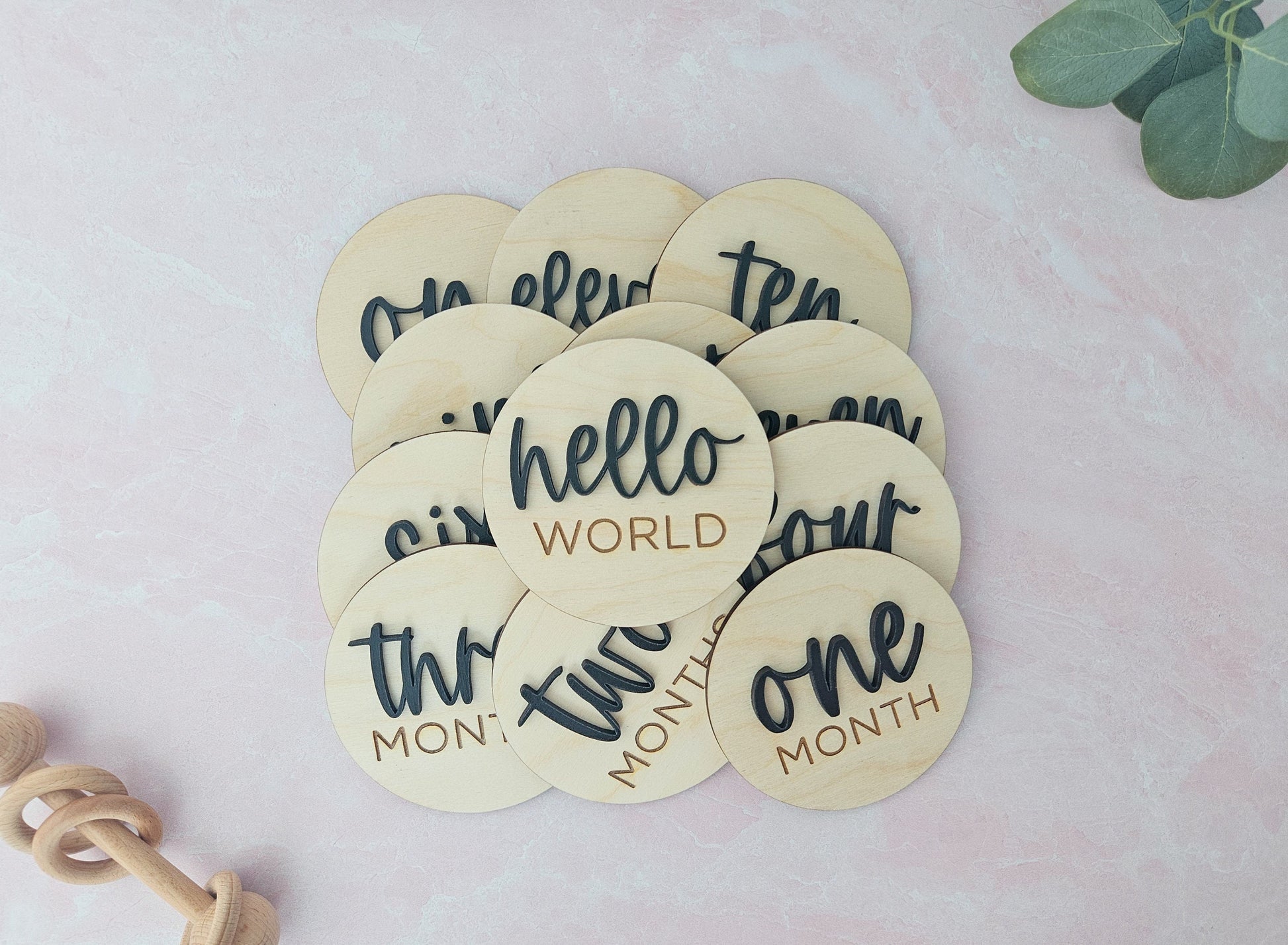 Baby Milestones Discs, Baby Monthly Markers, Monthly Milestones Cards, Newborn Photo Props, Baby Shower Gift for New Mom, Wooden Milestone
