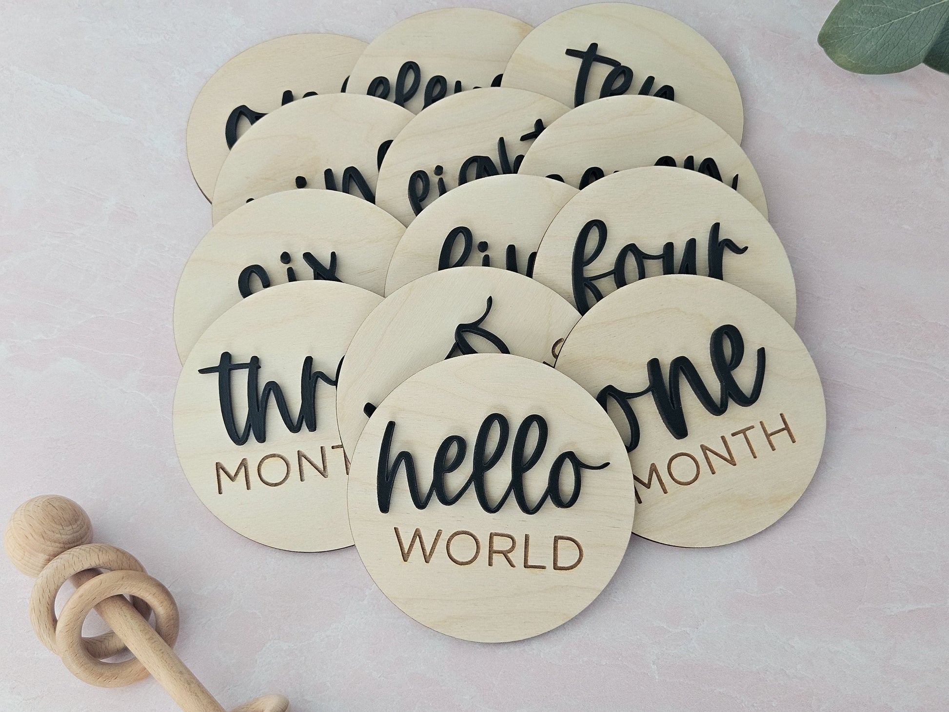 Baby Milestones Discs, Baby Monthly Markers, Monthly Milestones Cards, Newborn Photo Props, Baby Shower Gift for New Mom, Wooden Milestone