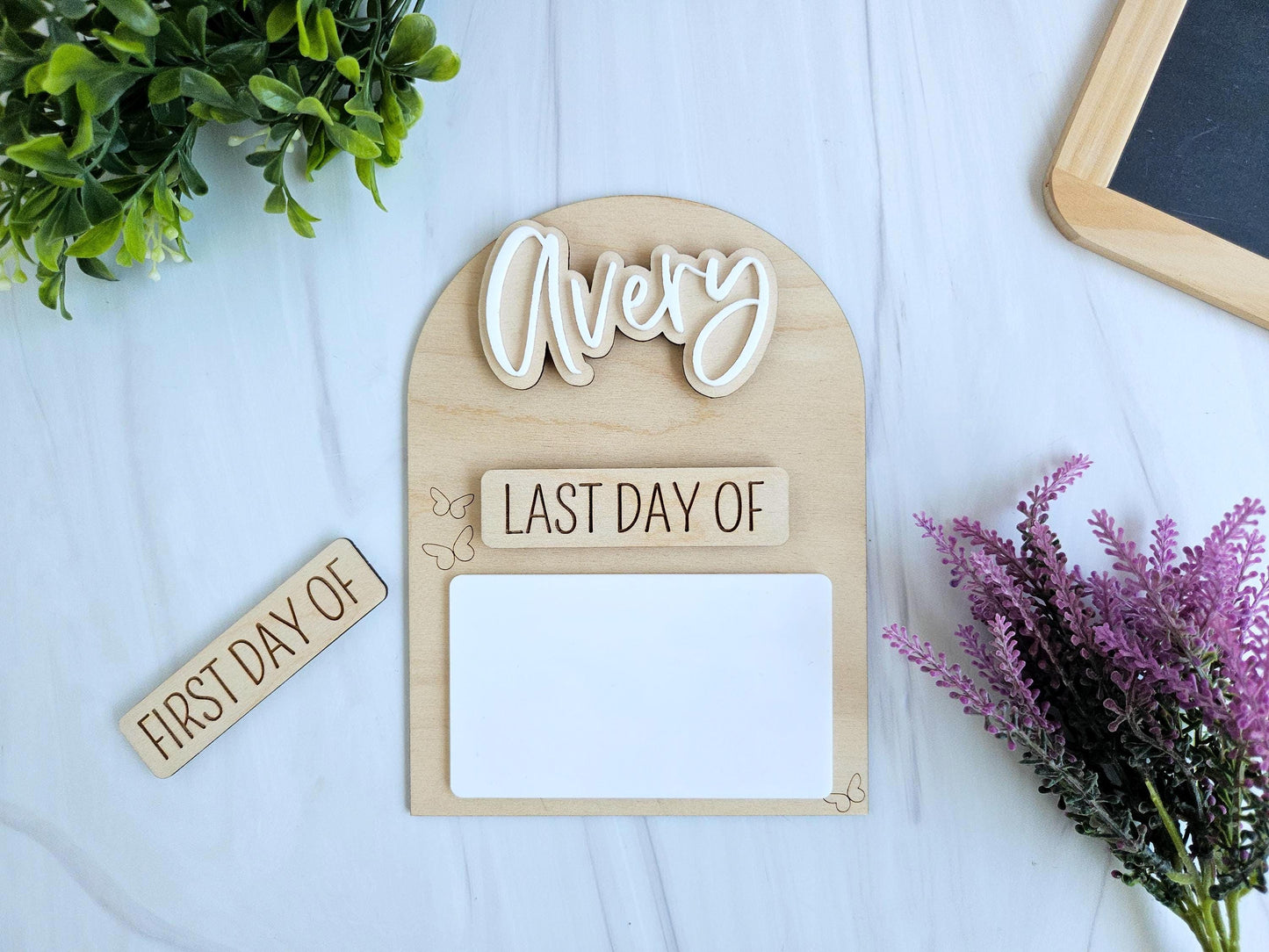 First Day of School Sign – Last Day of School Sign – Reusable Back to School Photo Prop – Dry Erase School Sign – Personalized First Day